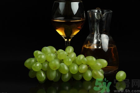 吃火鍋能喝紅酒嗎？吃火鍋適合喝什么紅酒？