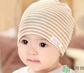 秋天嬰兒睡覺(jué)穿什么？嬰兒秋天睡覺(jué)穿什么？