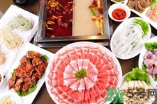 吃火鍋喝什么酒好？吃火鍋適合喝什么酒？