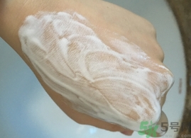 奧蜜思新水原力潔面乳怎么用?