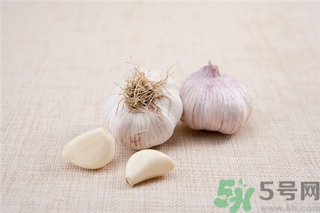 手上有蒜味怎么去除?做飯后手上有蒜味怎么辦? 手上有蒜味怎么去除?做飯后手上有蒜味怎么辦?