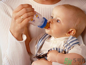 10月份可以斷奶嗎？幾月份斷奶最好？