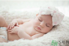 10月份可以斷奶嗎？幾月份斷奶最好？