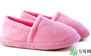 十月份坐月子穿什么鞋？10月份坐月子穿什么鞋？