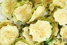 苦瓜泡水喝可以祛痘嗎？苦瓜片泡水喝能祛青春痘嗎？