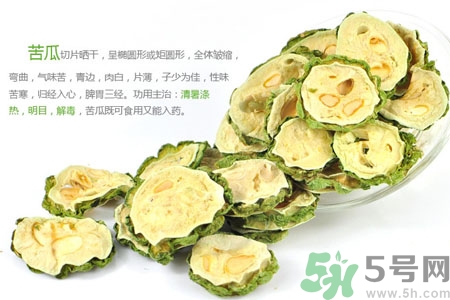 苦瓜泡水喝可以祛痘嗎？苦瓜片泡水喝能祛青春痘嗎？