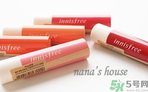 悅詩風(fēng)吟花瓣唇膏怎么樣?悅詩風(fēng)吟花瓣唇膏好用嗎? 悅詩風(fēng)吟花瓣唇膏怎么樣?悅詩風(fēng)吟花瓣唇膏好用嗎?