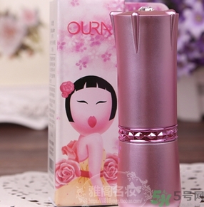 oura馬油唇膏好用嗎？愛茉莉oura馬油唇膏顏色區(qū)別