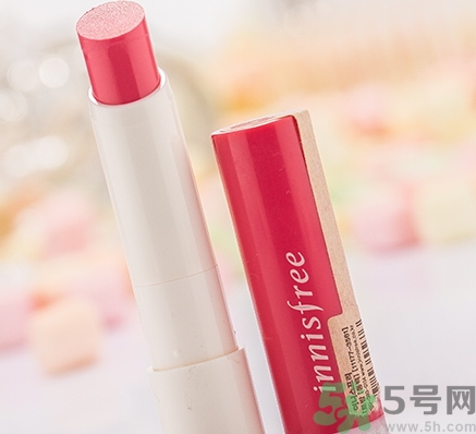 悅詩風吟花瓣唇膏孕婦可以用嗎? 悅詩風吟花瓣唇膏孕婦可以用嗎?