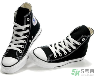 匡威鞋碼偏大還是偏??？匡威鞋碼偏大嗎？