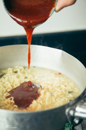 辛拉面是哪個(gè)國(guó)家的？辛拉面怎么煮好吃？