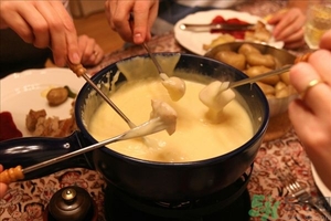 吃火鍋嘔吐怎么辦？吃火鍋吐了怎么辦？