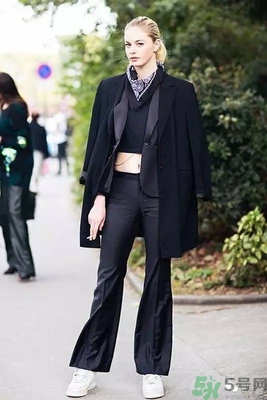 十月份可以戴圍巾嗎？十月份可以戴絲巾嗎？