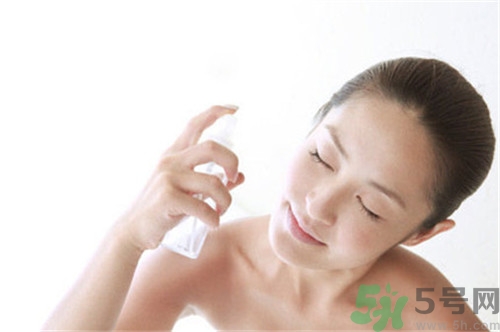 防曬噴霧可以帶上飛機(jī)嗎?防曬噴霧帶上飛機(jī)好嗎 防曬噴霧可以帶上飛機(jī)嗎?防曬噴霧帶上飛機(jī)好嗎