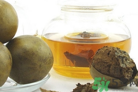 羅漢果和胖大??梢砸黄鹋輪幔苛_漢果和胖大海的區(qū)別 羅漢果和胖大??梢砸黄鹋輪??羅漢果和胖大海的區(qū)別