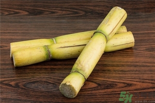 吃甘蔗有什么好處？吃甘蔗的好處與壞處