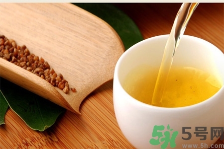 茶垢對身體有害嗎？茶垢到底是養(yǎng)生還是危害健康？