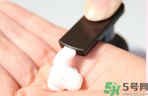 lg on香水身體乳怎么用？lg香水身體乳真假怎么辨別？