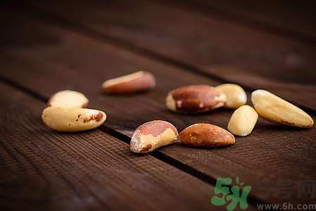 腰果會(huì)過敏嗎?腰果過敏會(huì)有哪些反應(yīng) 腰果會(huì)過敏嗎?腰果過敏會(huì)有哪些反應(yīng)