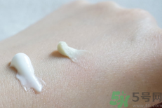 白兔祛痘膏和獅王哪個(gè)好？白兔牌暗瘡膏哪款好？