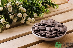 吃南瓜子會(huì)長(zhǎng)胖嗎,南瓜子會(huì)發(fā)胖嗎