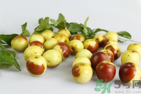 冬棗用什么泡會(huì)變紅？冬棗用糖水泡是真的嗎？