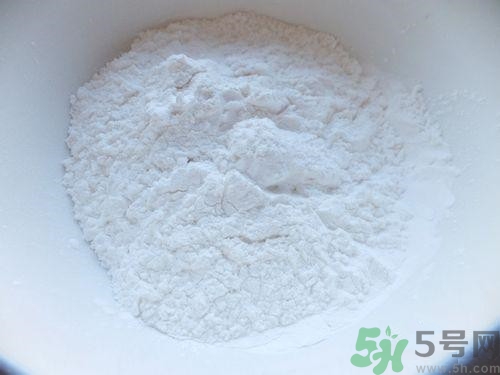 木薯粉可以用紅薯粉代替嗎?木薯粉和紅薯粉的區(qū)別 木薯粉可以用紅薯粉代替嗎?木薯粉和紅薯粉的區(qū)別