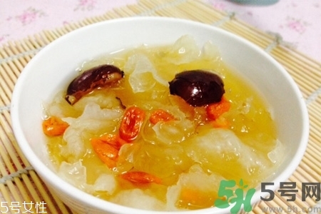 冬天喝什么湯？冬天喝什么湯能暖身體？