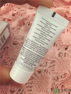 阿瑪尼黑鑰匙至臻奐顏精華乳怎么樣？阿瑪尼黑鑰匙精華乳好用嗎？