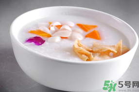 新鮮百合可以煮粥嗎？新鮮百合怎么煮粥？