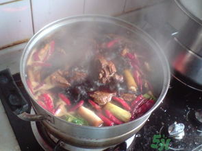 鹵牛肉可以用高壓鍋嗎？鹵牛肉用高壓鍋壓多久？