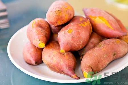 吃完紅薯能喝牛奶嗎？吃紅薯后多久喝牛奶比較好？