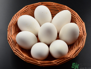 鴨蛋不能和什么一起吃？鴨蛋不能與什么食物同食？