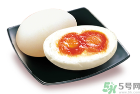 咸鴨蛋臭了還能吃嗎？臭咸鴨蛋對人體有害嗎？