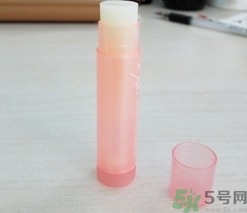 雪完美潤(rùn)唇膏怎么樣?雪完美潤(rùn)唇膏好用嗎? 雪完美潤(rùn)唇膏怎么樣?雪完美潤(rùn)唇膏好用嗎?