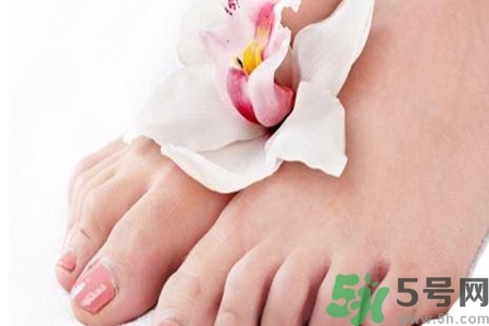 腳趾甲長到肉里怎么辦？腳趾甲長到肉里是什么原因？