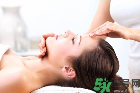 面部刮痧多久一次最好？面部刮痧能天天做嗎？