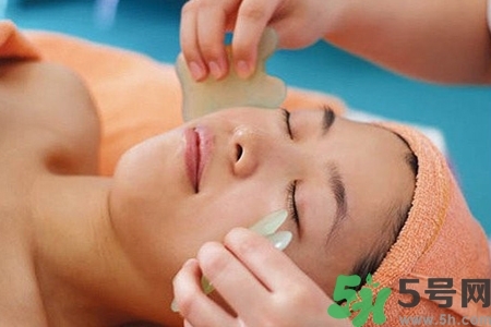 面部刮痧多久一次最好？面部刮痧能天天做嗎？