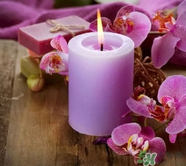 香薰蠟燭的功效作用 香薰蠟燭怎么用 香薰蠟燭的功效作用 香薰蠟燭怎么用