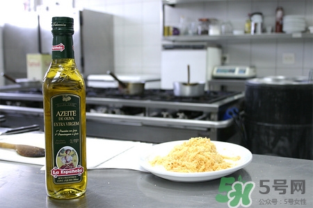 橄欖油過期了還能食用嗎?橄欖油過期一年還能吃嗎 橄欖油過期了還能食用嗎?橄欖油過期一年還能吃嗎