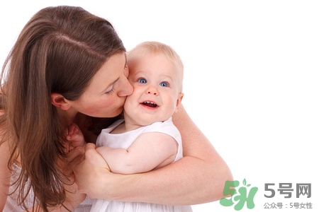 吃抗生素可以喂奶嗎?吃了抗生素多久能喂奶 吃抗生素可以喂奶嗎?吃了抗生素多久能喂奶