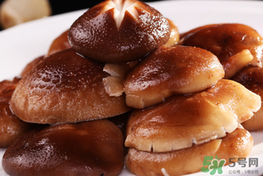 鮮香菇發(fā)黑了還能吃嗎？鮮香菇放黑了還能吃嗎？