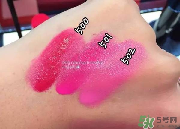阿瑪尼小胖丁唇釉哪個色最火？阿瑪尼小胖丁唇釉保留了紅管的哪個色？