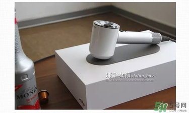 dyson吹風(fēng)機(jī)好用嗎？dyson戴森吹風(fēng)機(jī)評(píng)測(cè)