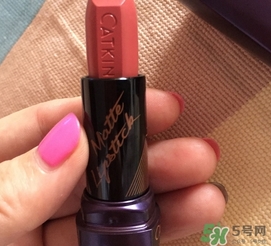 卡婷絲潤霧感啞光唇膏怎么用? 卡婷絲潤霧感啞光唇膏怎么用?