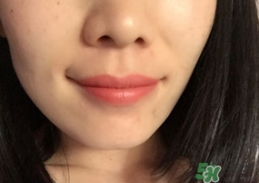 卡婷絲潤霧感啞光唇膏怎么用? 卡婷絲潤霧感啞光唇膏怎么用?