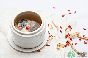 幼兒能吃蛇肉嗎?幼兒吃蛇肉好嗎 幼兒能吃蛇肉嗎?幼兒吃蛇肉好嗎