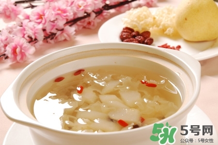 喝銀耳紅棗湯會發(fā)胖嗎？晚上吃銀耳紅棗湯長會胖嗎？