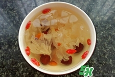 喝銀耳紅棗湯對(duì)身體好嗎？長(zhǎng)期吃銀耳紅棗湯有什么好處？
