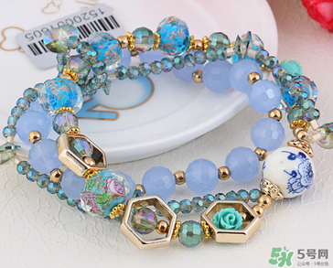 潘多拉手鏈?zhǔn)鞘裁床馁|(zhì)？潘多拉手鏈?zhǔn)倾y的嗎？